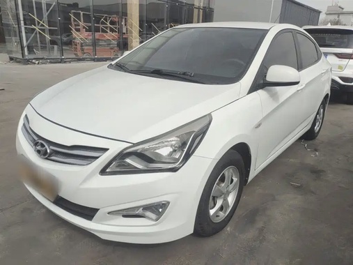 Hyundai Verna 2016