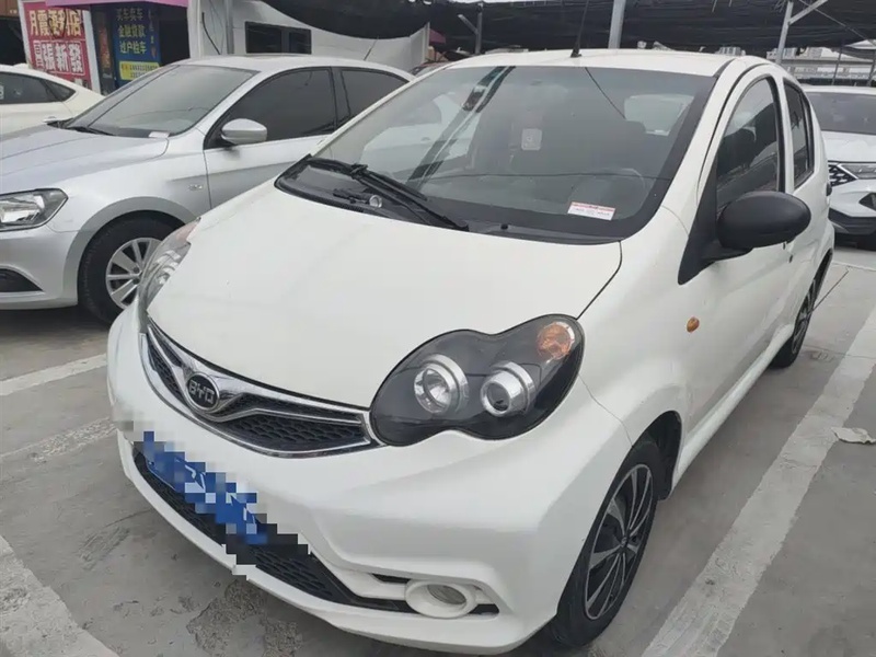BYD F0