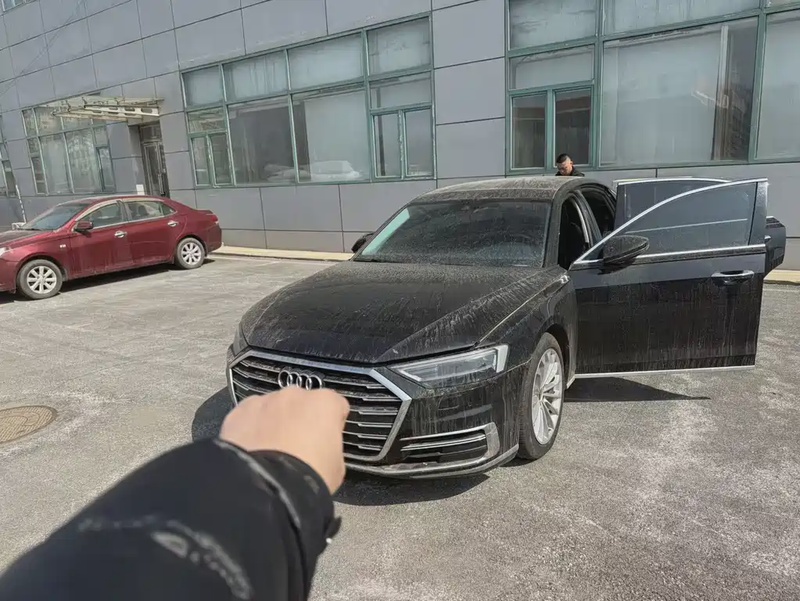 Audi A8