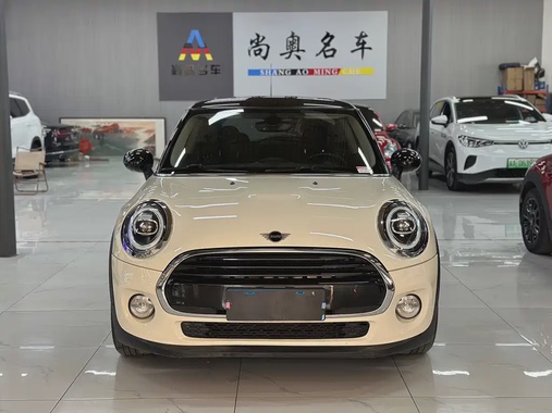 MINI Other 2019