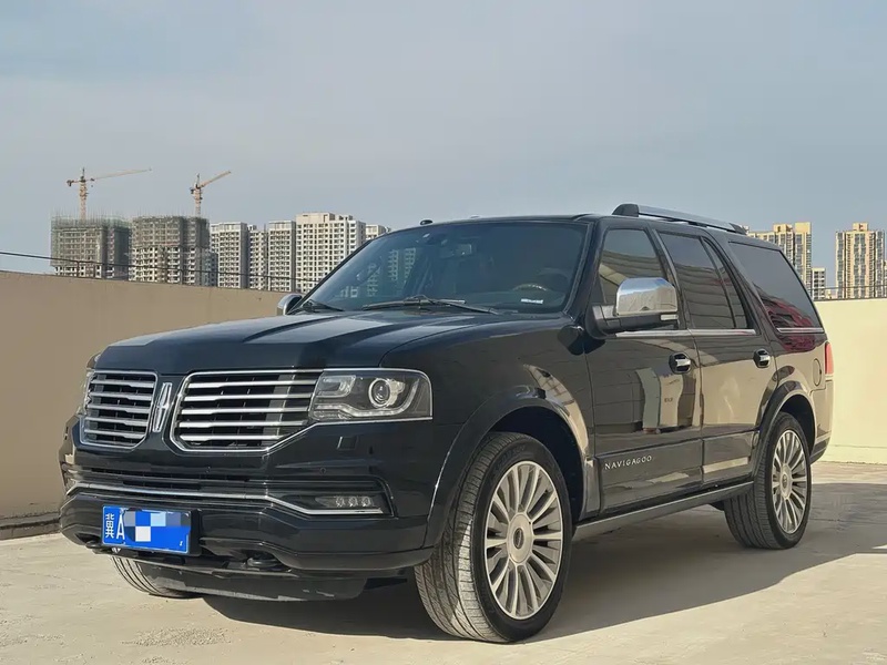 Lincoln Navigator