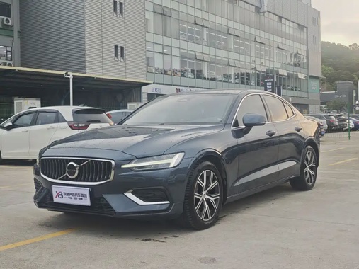 Volvo S60 2023