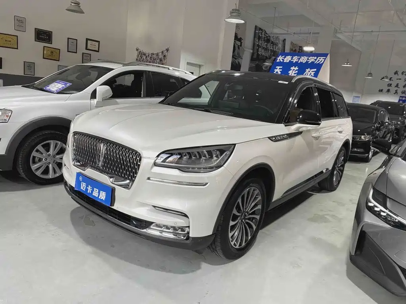 Lincoln Aviator