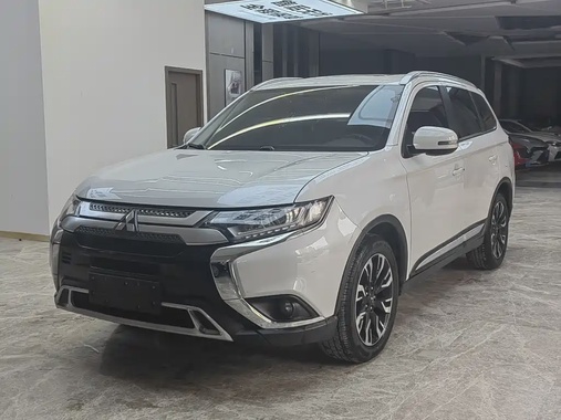 Mitsubishi Outlander 2020