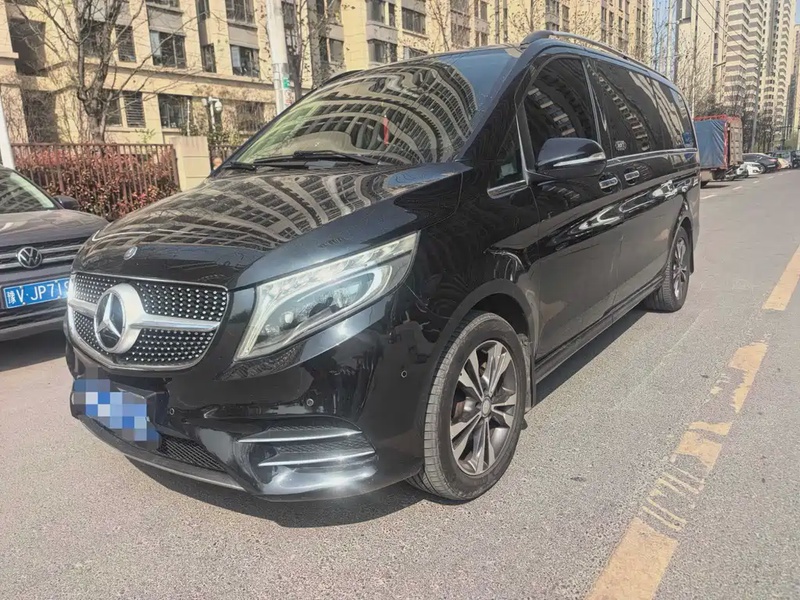 Mercedes-Benz V-Class