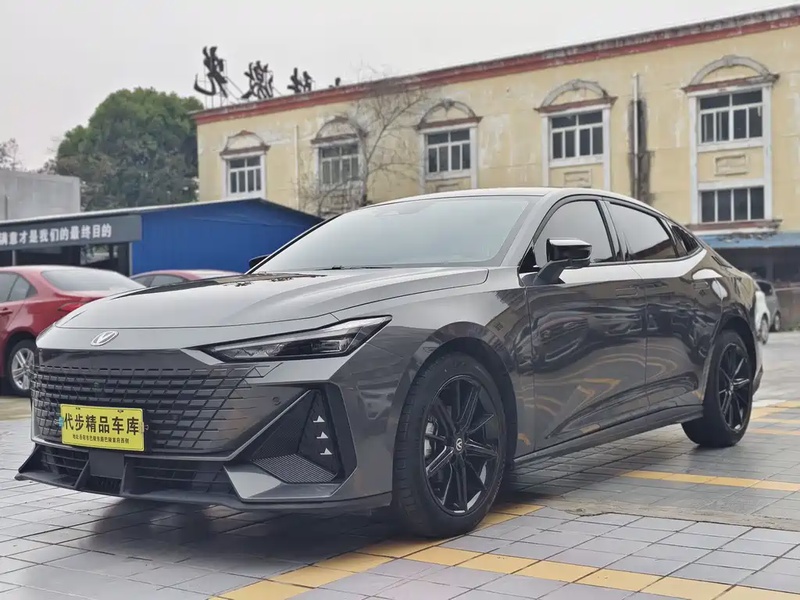 Changan UNI-V