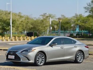 Lexus ES 2021