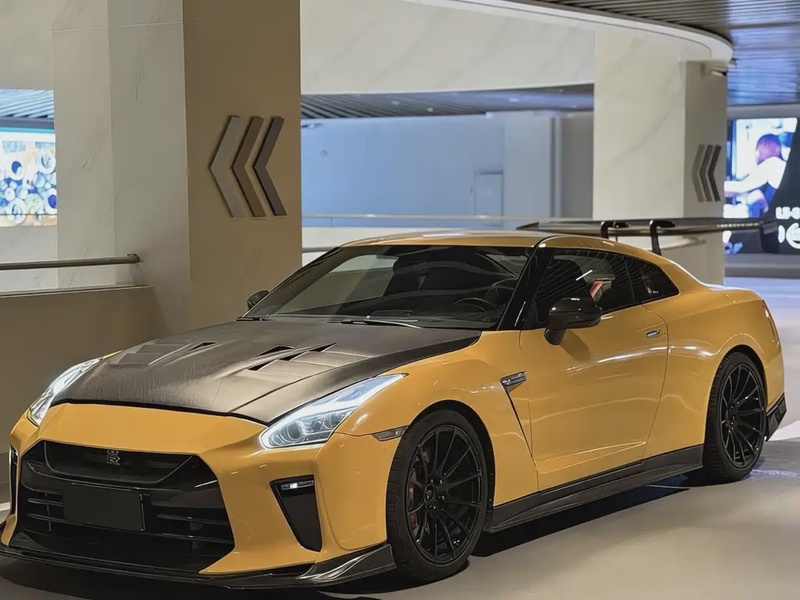Nissan GT-R