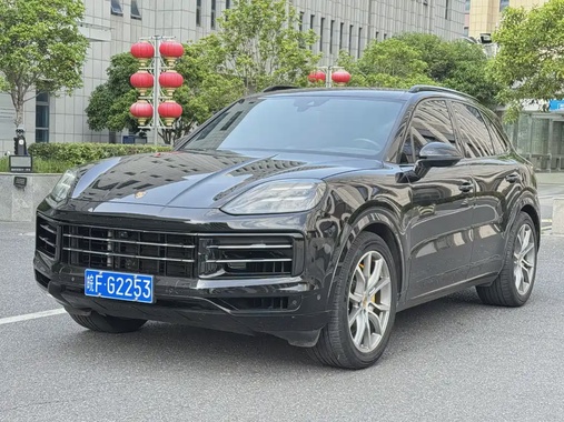 Porsche Cayenne 2024