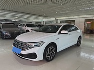 Volkswagen Sagitar 2022