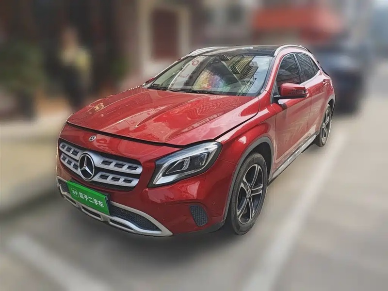 Mercedes-Benz GLA-Class