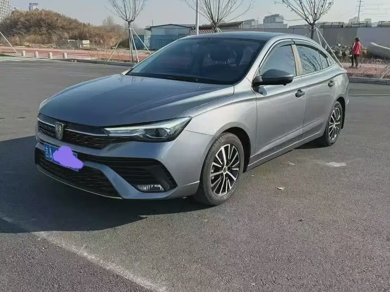 Roewe i5