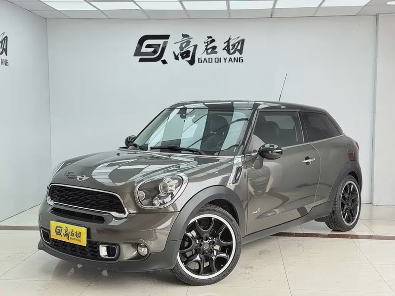 MINI Paceman