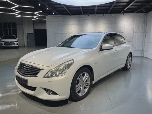 Infiniti G 2013