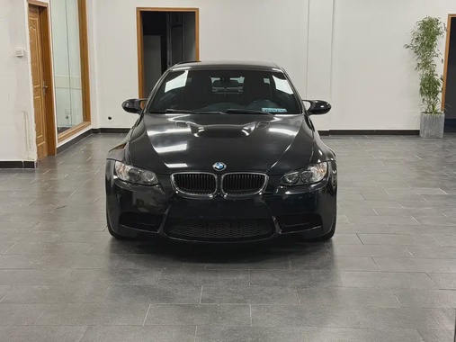 BMW M3 2011