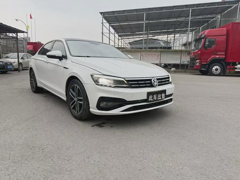 Volkswagen Lamando