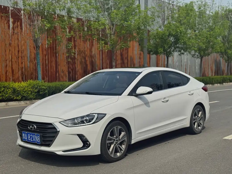 Hyundai Elantra