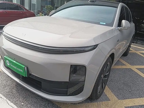 Li Auto L6 2025
