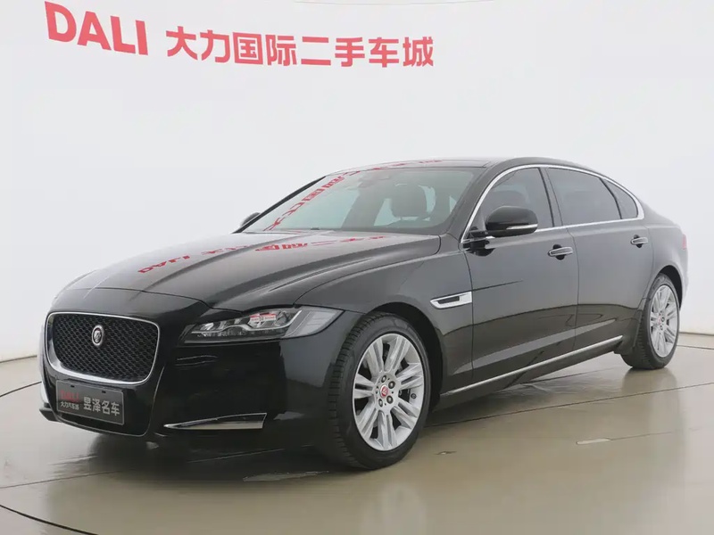 Jaguar XFL