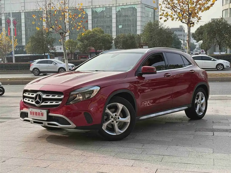 Mercedes-Benz GLA-Class