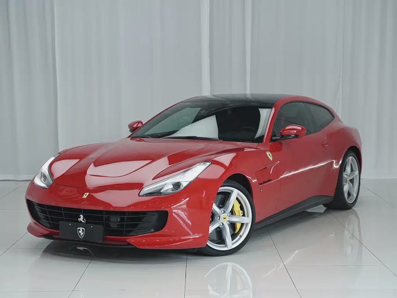 Ferrari GTC4Lusso