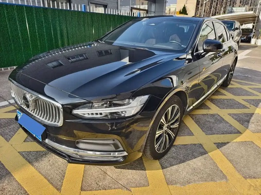 Volvo S90 2022