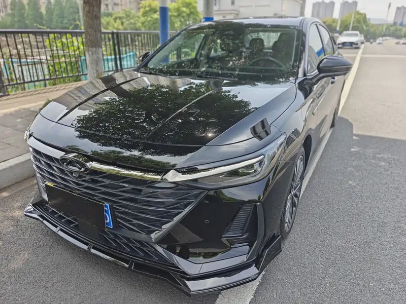 Chery Arrizo 8