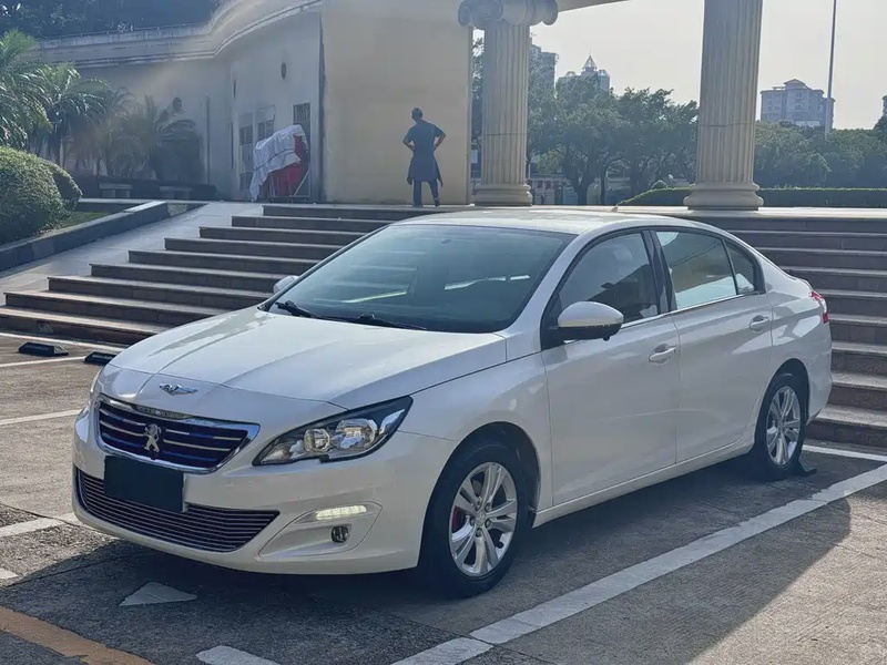 Peugeot 408