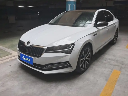 Skoda Superb 2022