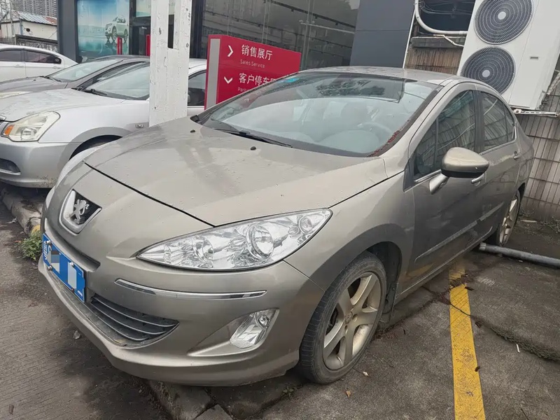Peugeot 408