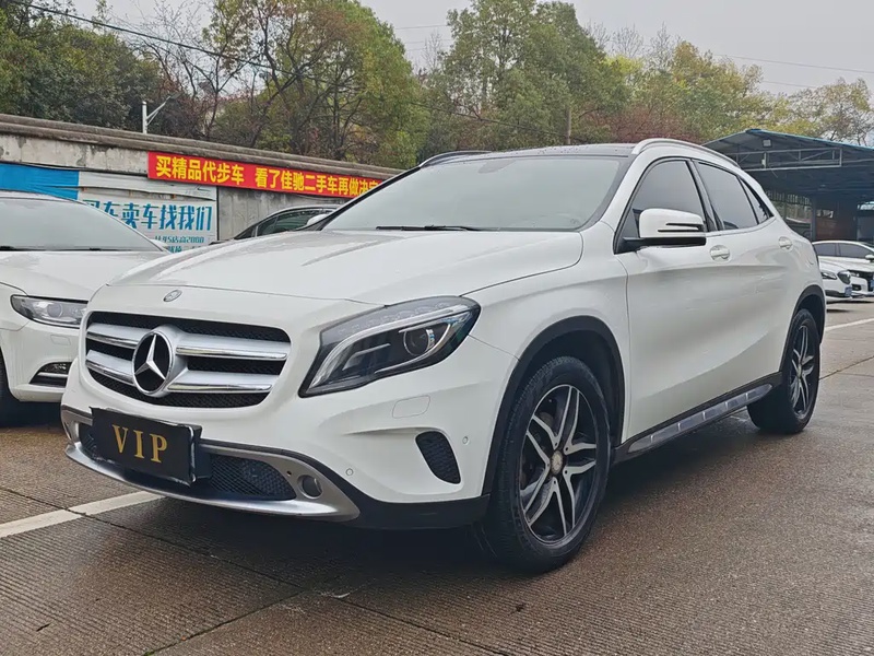 Mercedes-Benz GLA-Class
