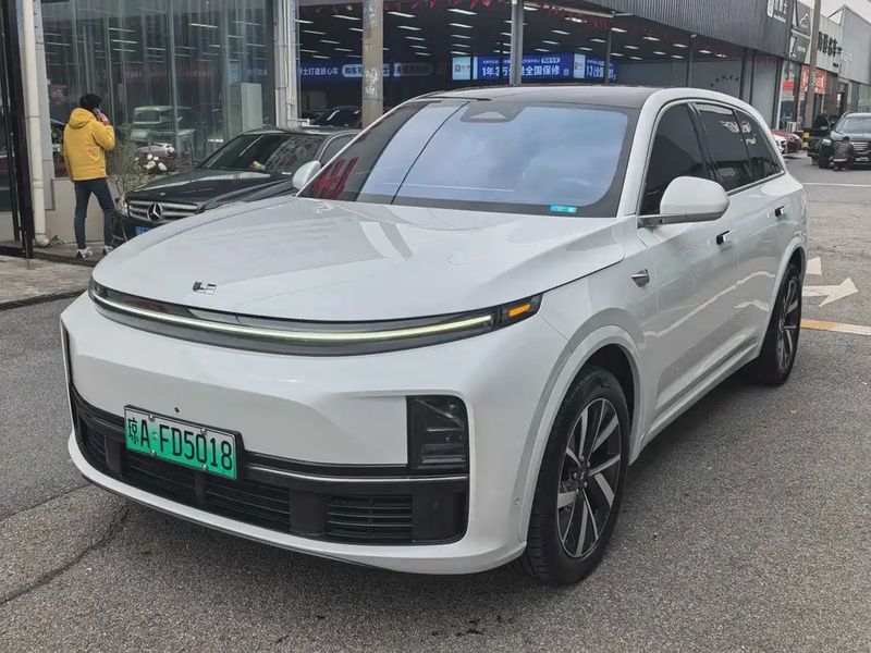 Li Auto L7