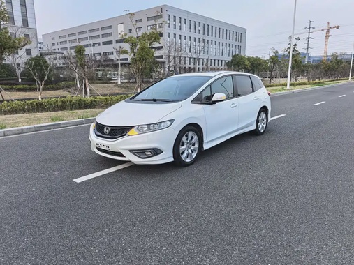 Honda Jade 2015