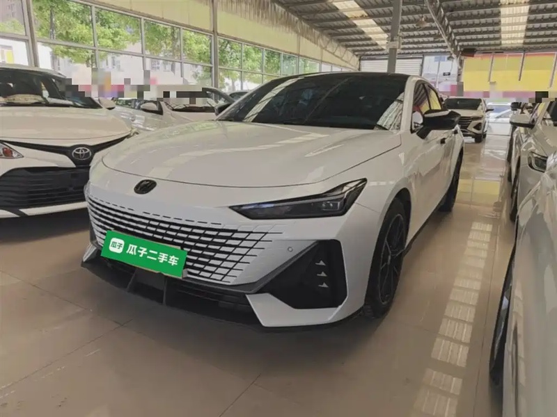 Changan UNI-V