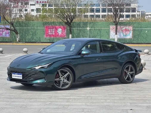 MG MG7 2025