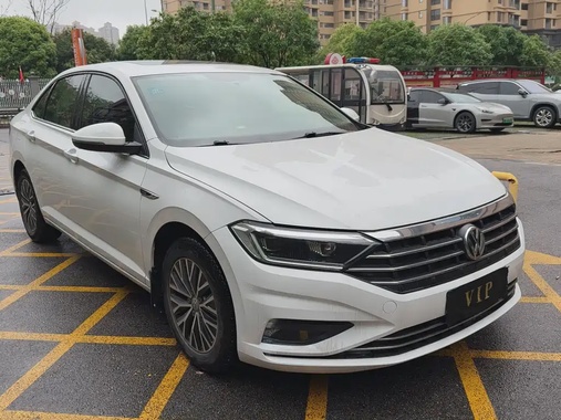 Volkswagen Sagitar 2019