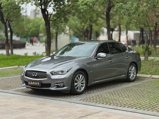 Infiniti Q50 2015