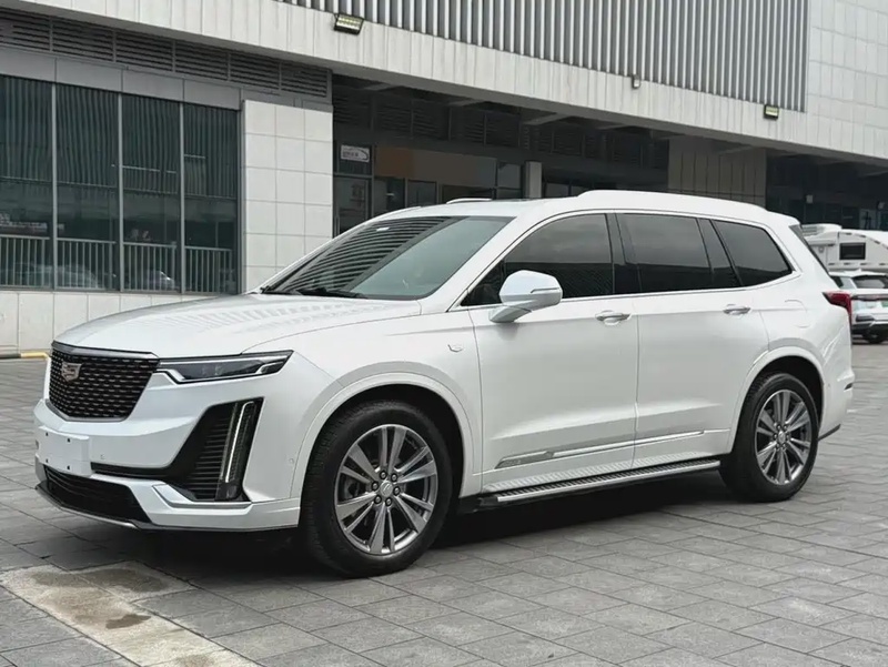 Cadillac XT6