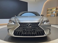 Lexus ES 2024
