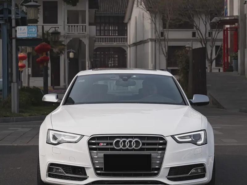 Audi S5