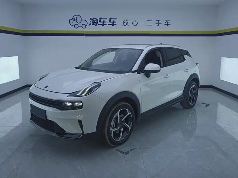 Lynk & Co 06