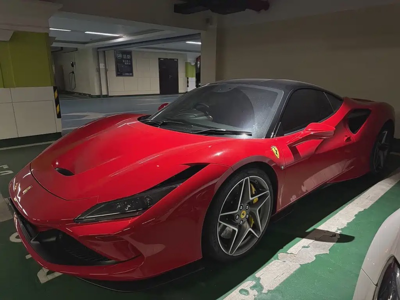 Ferrari F8