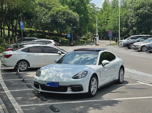 Porsche Panamera 2019