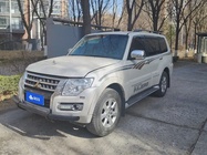 Mitsubishi Pajero 2020