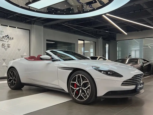 Aston Martin DB11 2022