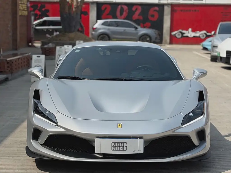 Ferrari F8