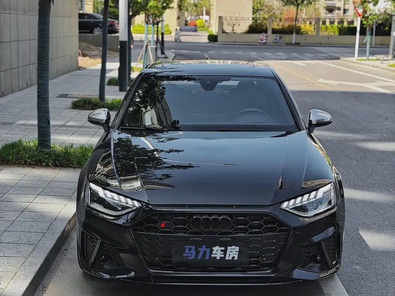 Audi S4