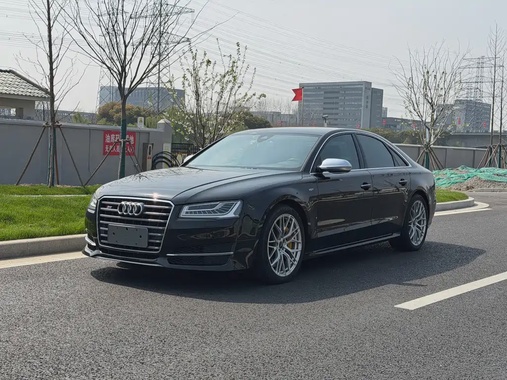 Audi S8 2015