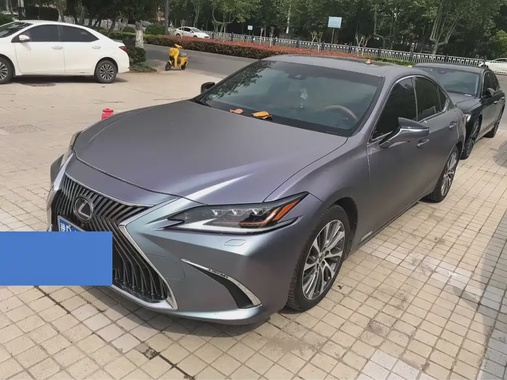 Lexus ES 2019