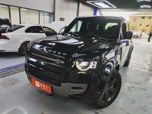 Land Rover Defender 2022